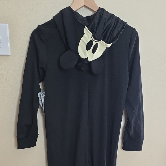 Disney Onsie Mickey Mouse Skeleton Hoodie Costume Glow In The Dark Size 9/10 NWT - Picture 7 of 8